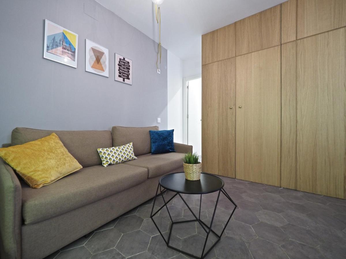Torrassa Cozy Apartment By Olala Homes L'Hospitalet de Llobregat Kültér fotó